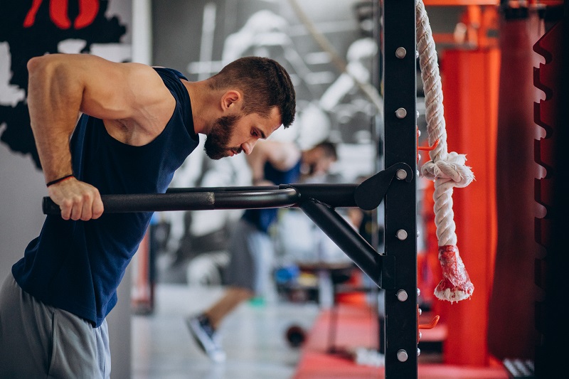 Dips alle Parallele: 5 Errori che Stai Facendo Senza Saperlo e Come Risolverli